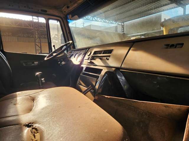 Leilão de Veículo - M. Benz/L 2635 6x4 - Paraguaçu Paulista/SP