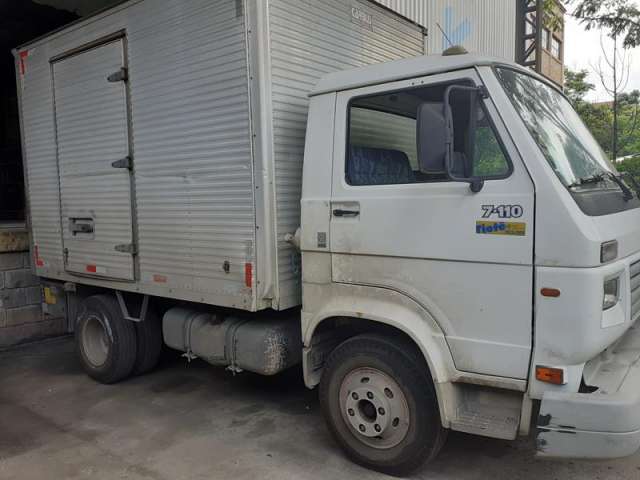 Leilão de Veículo - VW/7.110 - Barueri/SP 