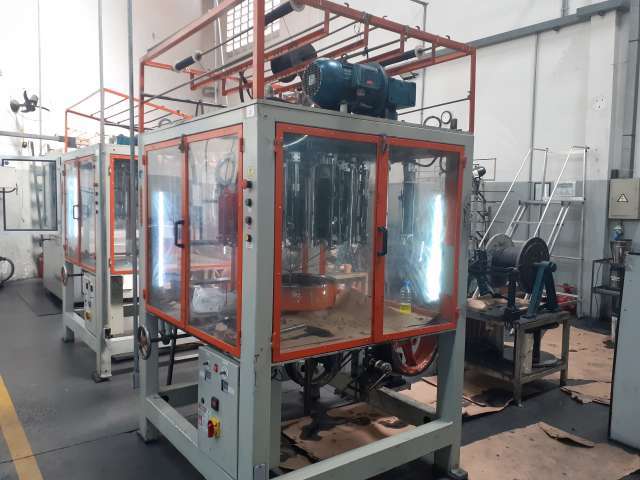 Leilão de Bens Diversos - Máq. rebobinadeira, máq. cortadeira, seladora - São Paulo/SP