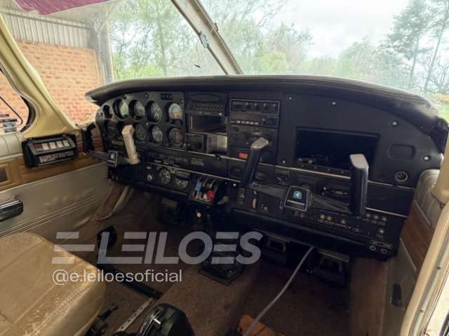 Leilão de Veículo - Aeronave modelo EMB-720C - Penápolis/SP