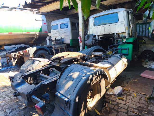 Leilão de Veículos - VW 18.310 Titan  - Guaratinguetá/SP