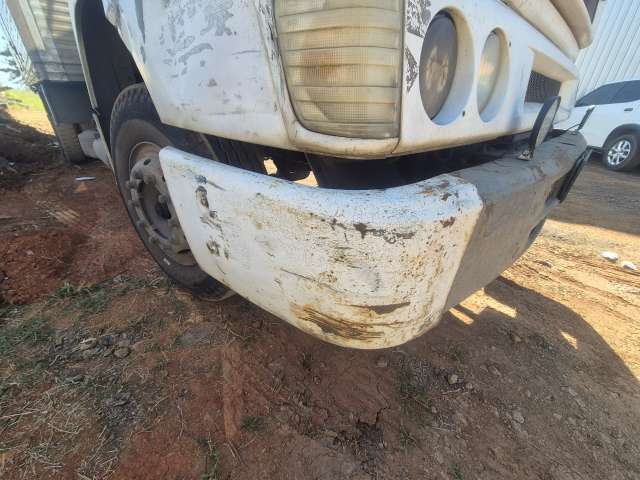 Leilão de Veículo - M. Benz/L 1318 - Guarulhos/SP 