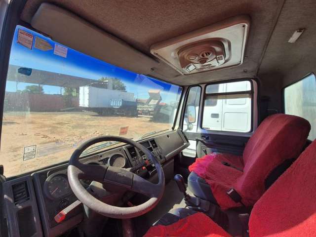 Leilão de Veículo - Ford/Cargo 712 - São José do Rio Preto/SP 
