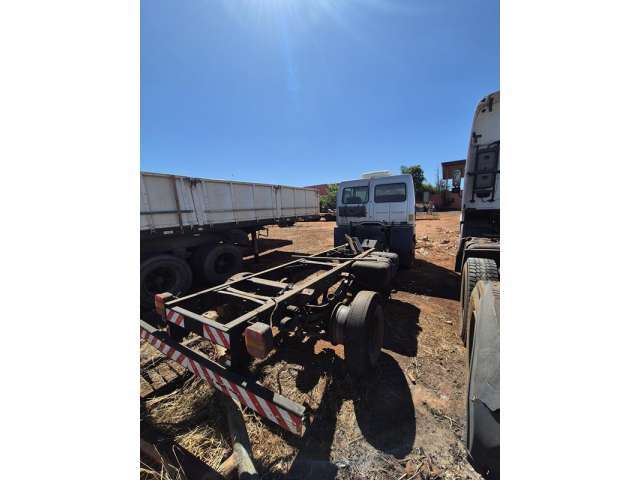 Leilão de Veículo - Ford/Cargo 712 - São José do Rio Preto/SP 