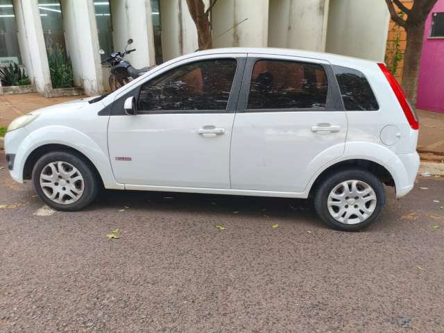 Leilão de Veículos - Ford/Fiesta 1.6 - Guararapes/SP 