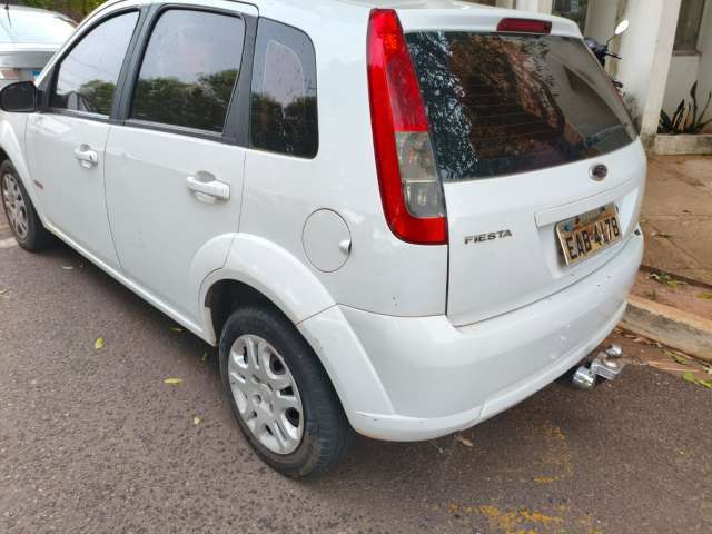 Leilão de Veículos - Ford/Fiesta 1.6 - Guararapes/SP 