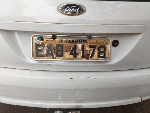 Leilão de Veículos - Ford/Fiesta 1.6 - Guararapes/SP 