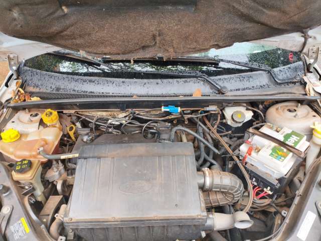 Leilão de Veículos - Ford/Fiesta 1.6 - Guararapes/SP 
