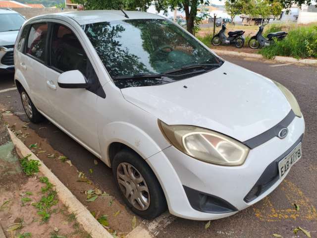 Leilão de Veículos - Ford/Fiesta 1.6 - Guararapes/SP 
